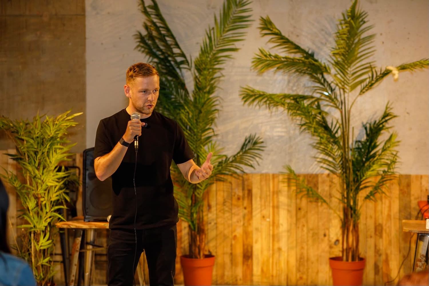 Brent Ford speaking at a KN event